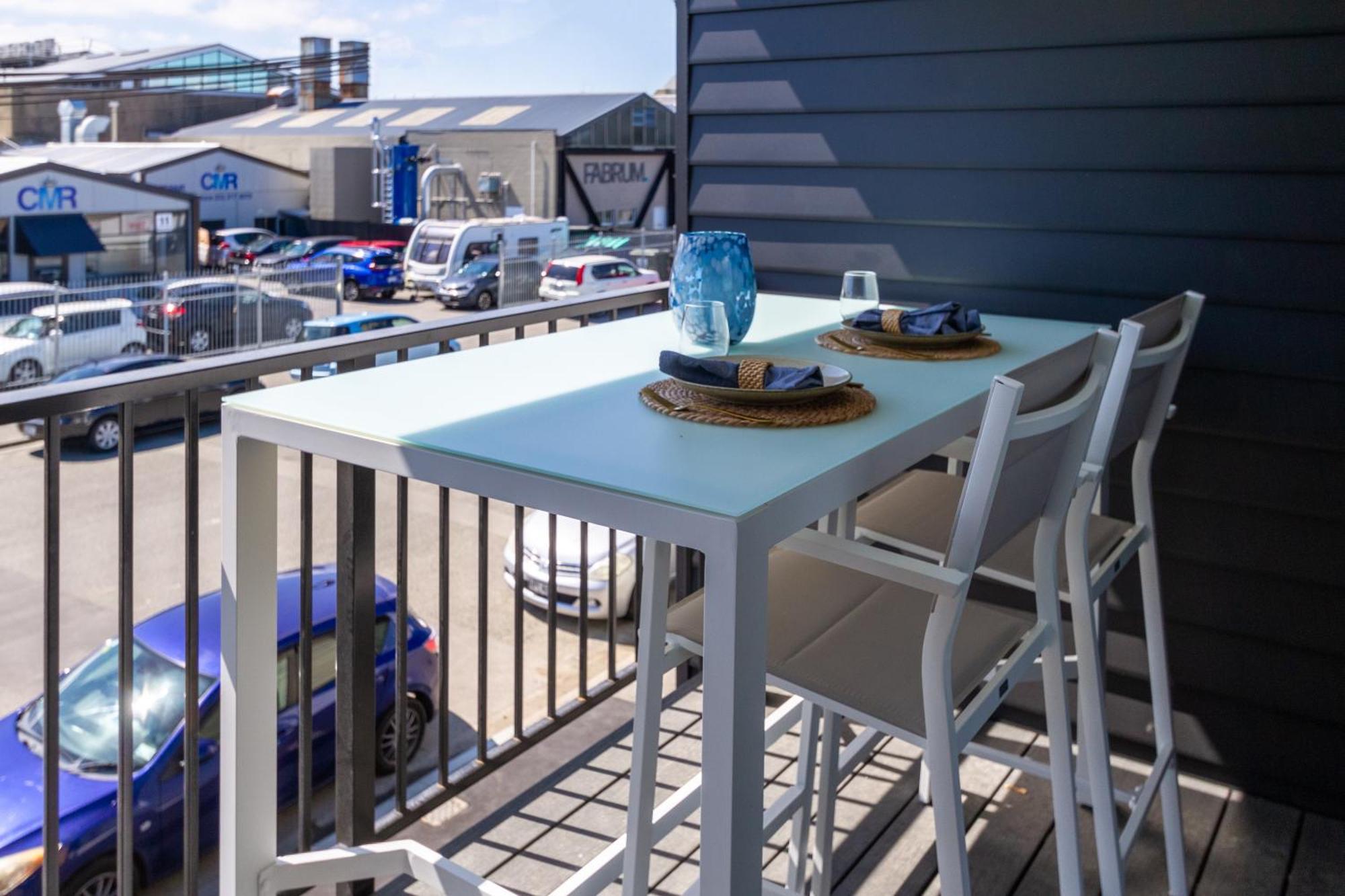 Studio Bliss: Explore From Wilmer St Christchurch Exterior foto